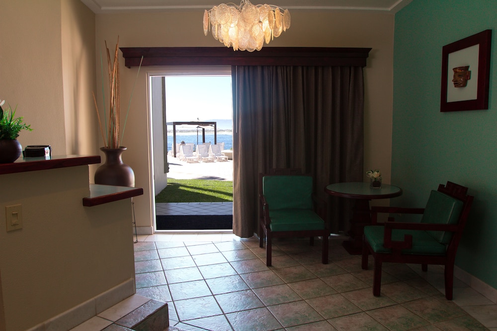Estero Beach Hotel & Resort 45/70