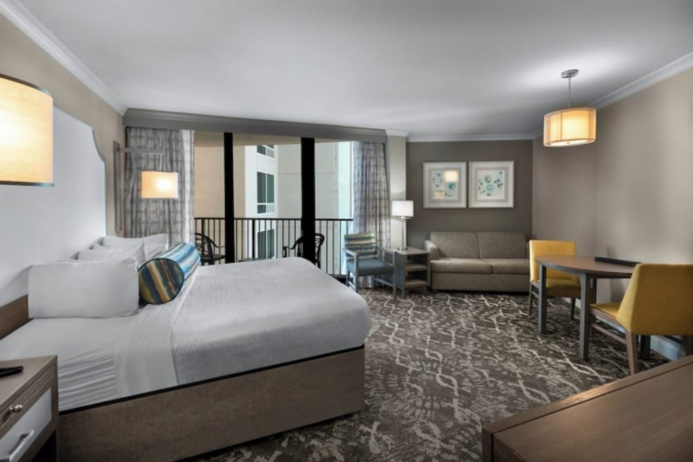 1 Bedroom, Palm, Suite, King Bed, Resort View, Sofa