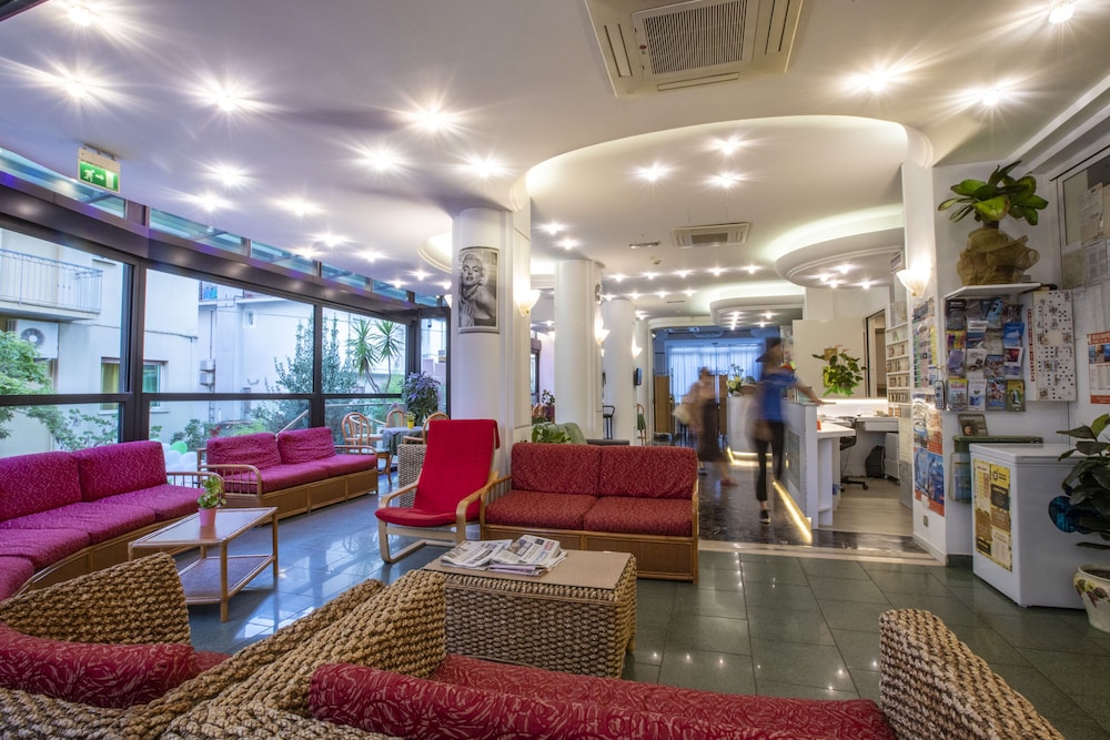 Hotel Holland 20/32