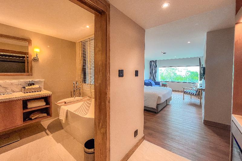 Premier Room