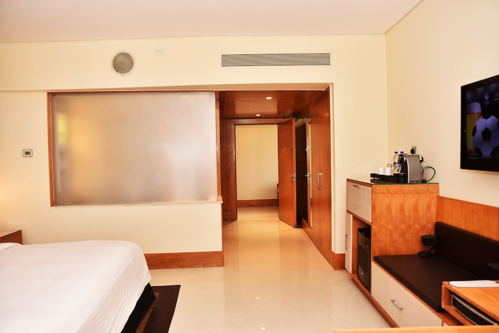 Lagos Continental Hotel Formerly Intercontinental Lagos 24/73