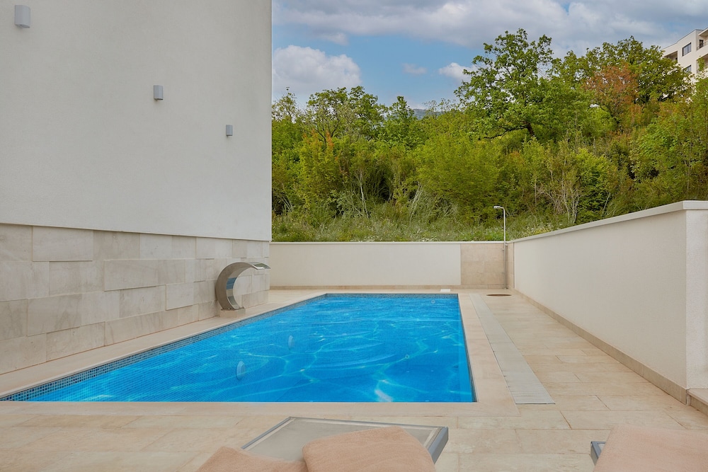 Hotel Larimar 23/50