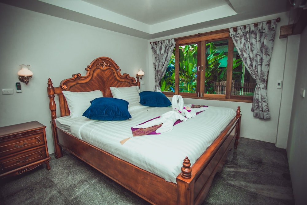 Sasitara Thai Villas 8/74