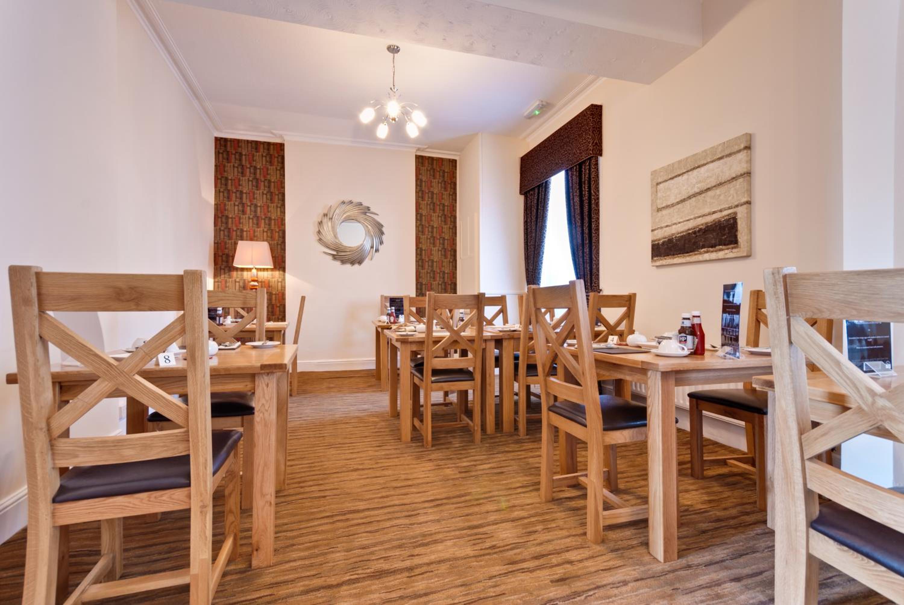 Lauriston Court Hotel 23/30