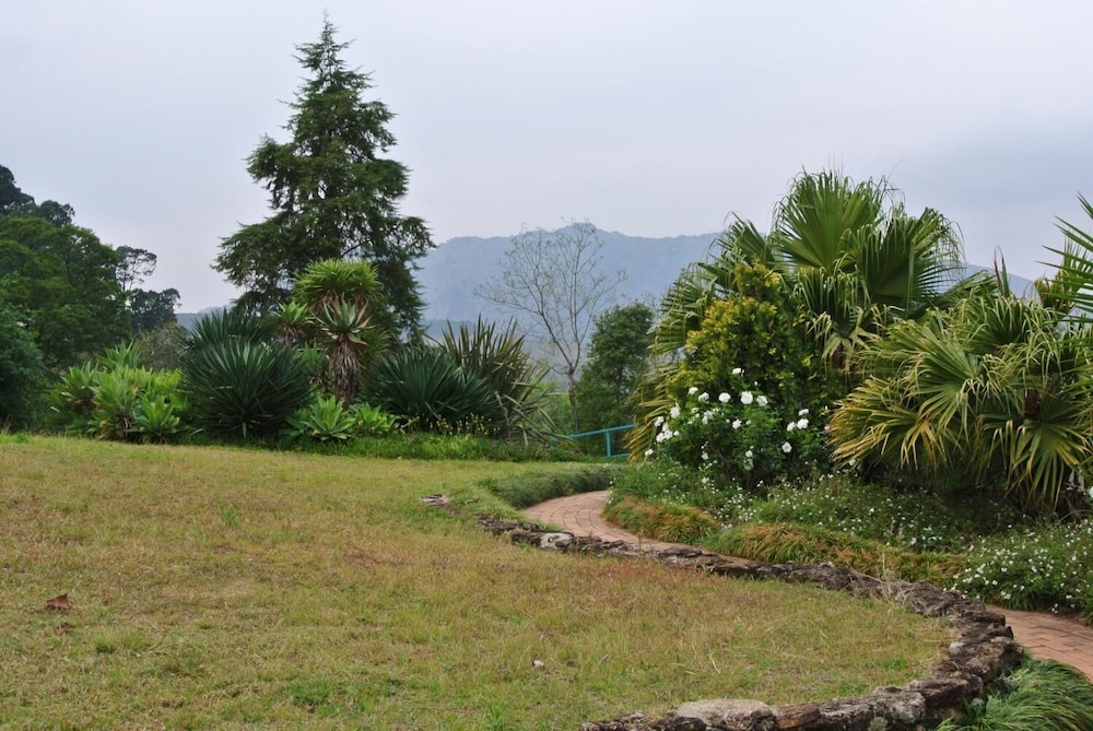 Emafini Country Lodge 42/57
