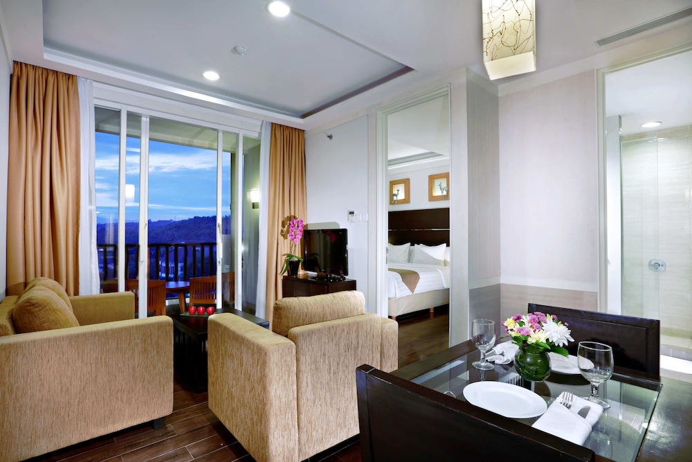 Aston Bogor Hotel & Resort 56/90