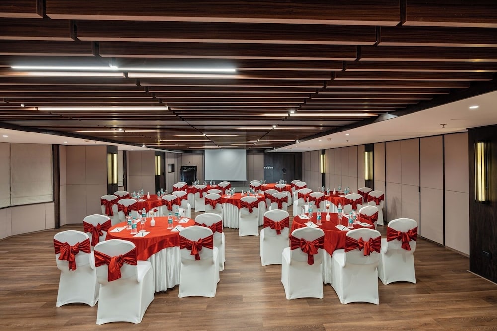 Travancore Court 55/56