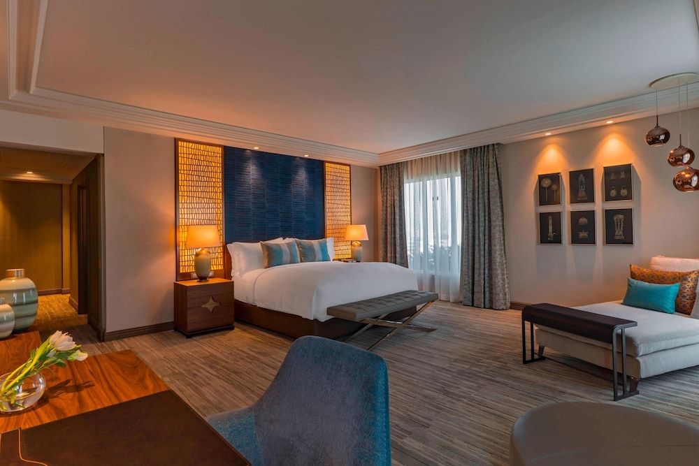 Ritz Carlton Santiago 34/43