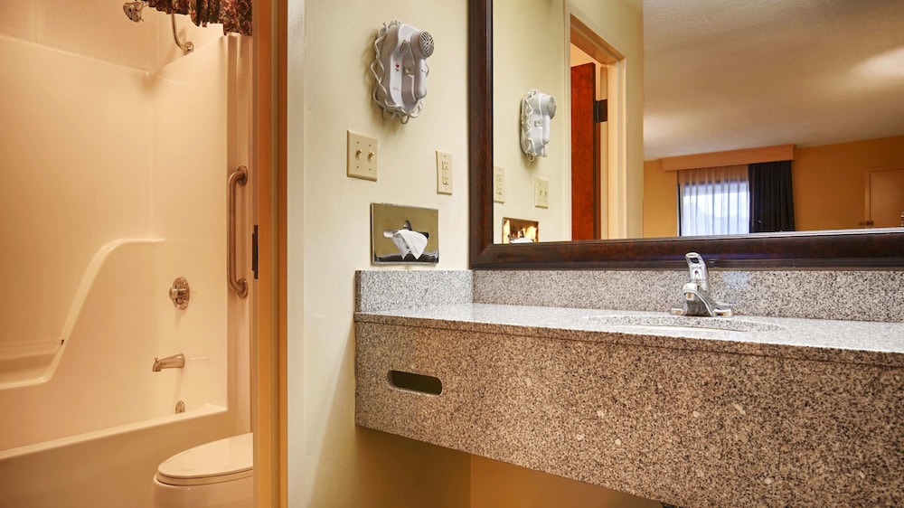 Best Western Home Place Inn 7/20