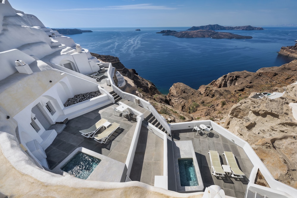Villa Irini Fira 32/45