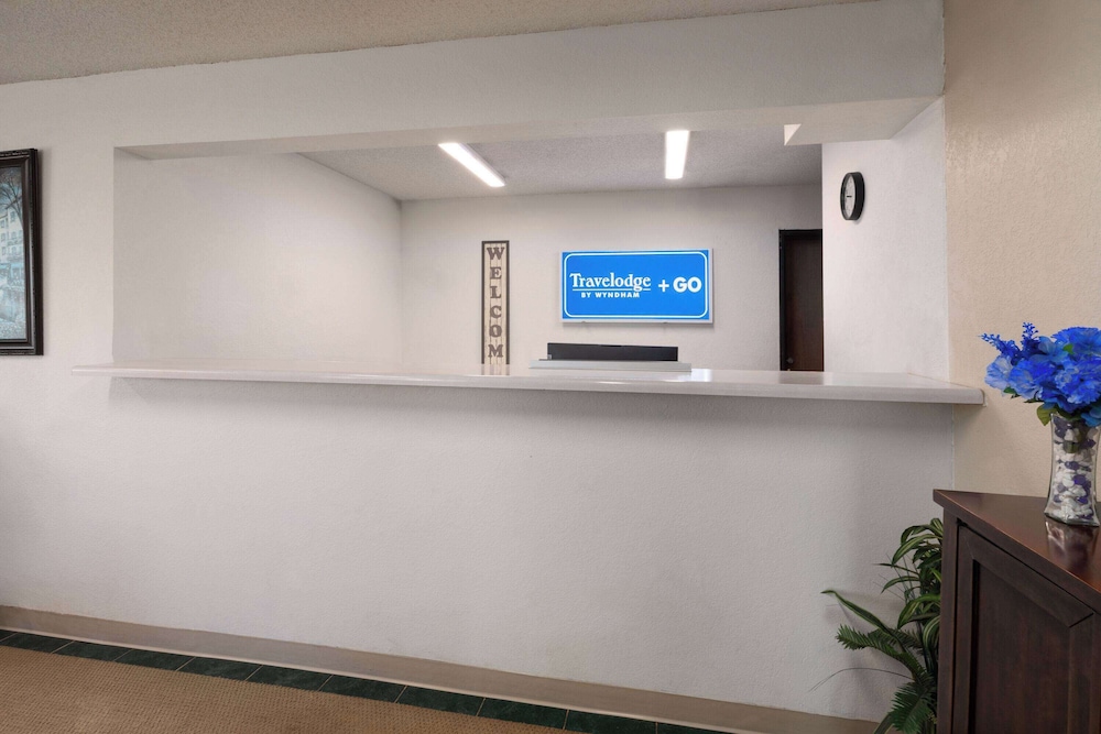 Travelodge By Wyndham Redwood Falls 2/30