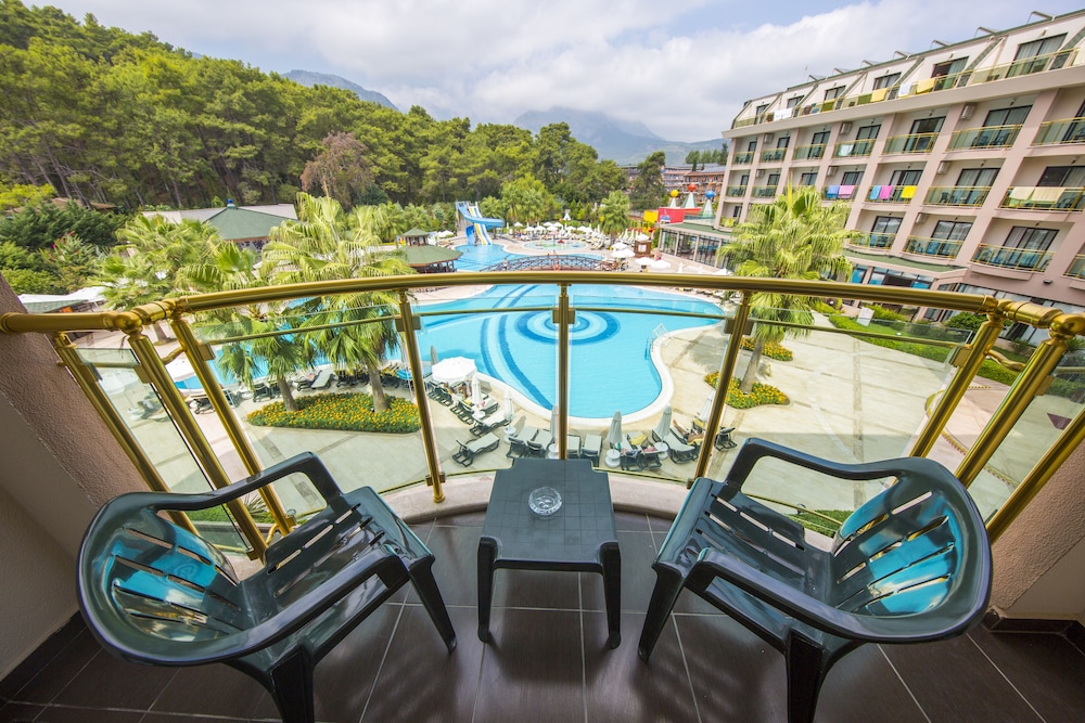 Eldar Resort Hotel 44/77
