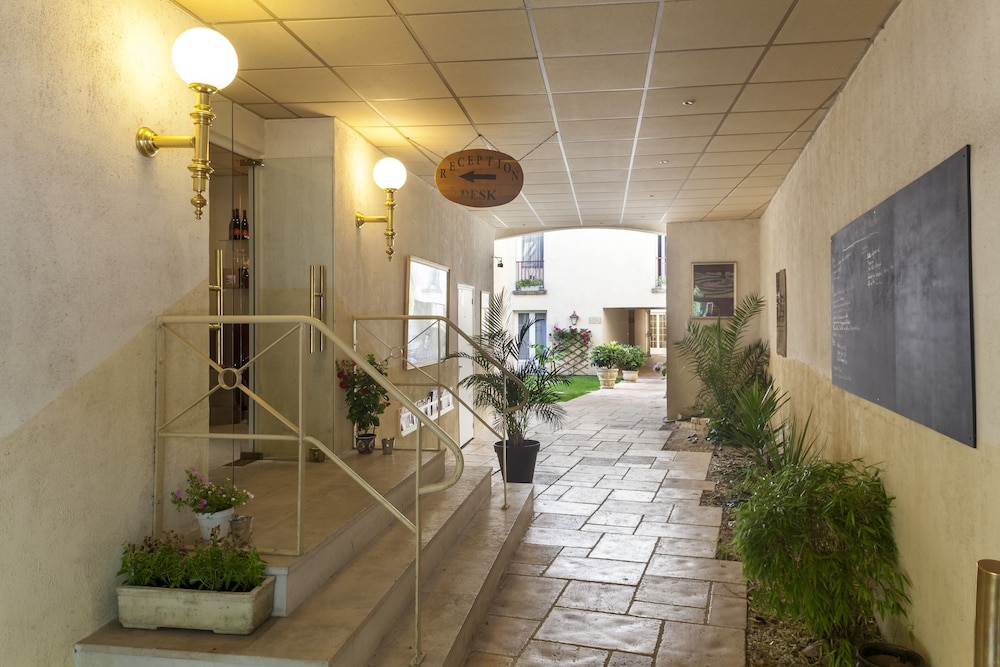The Originals City Hotel Le Lion Dorr Chinon Inter Hotel 40/76