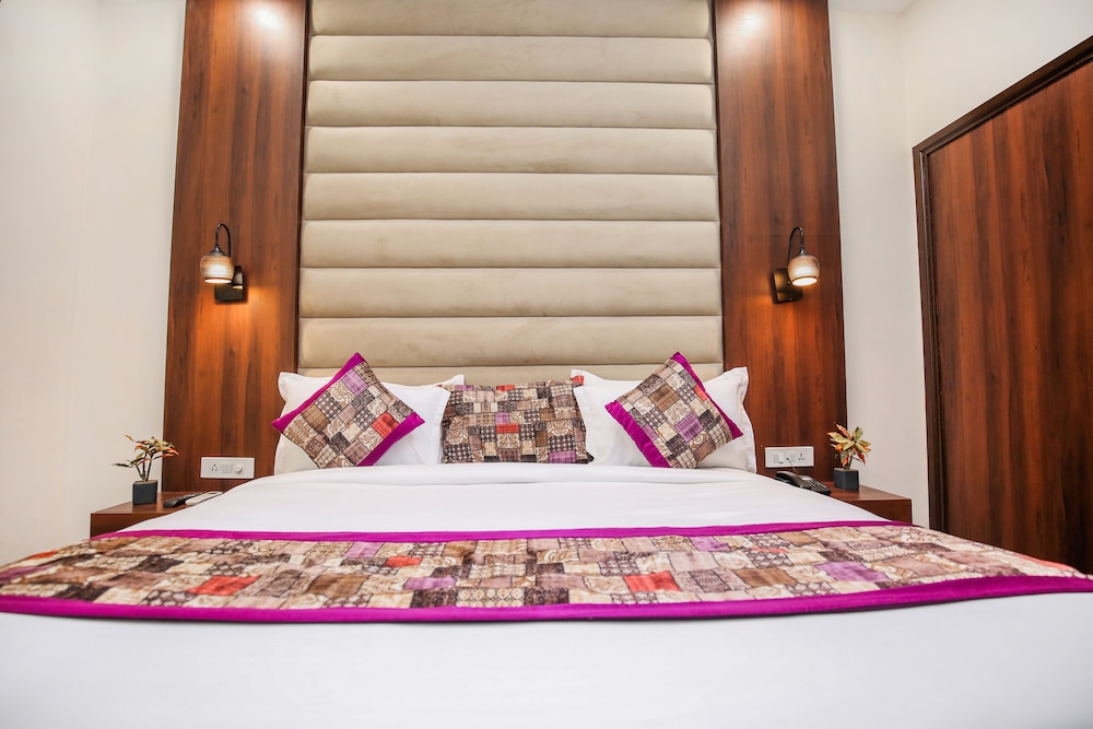 Hotel Karan Residency 36/50