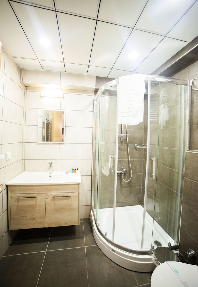 Set Ozer Hotel 59/60