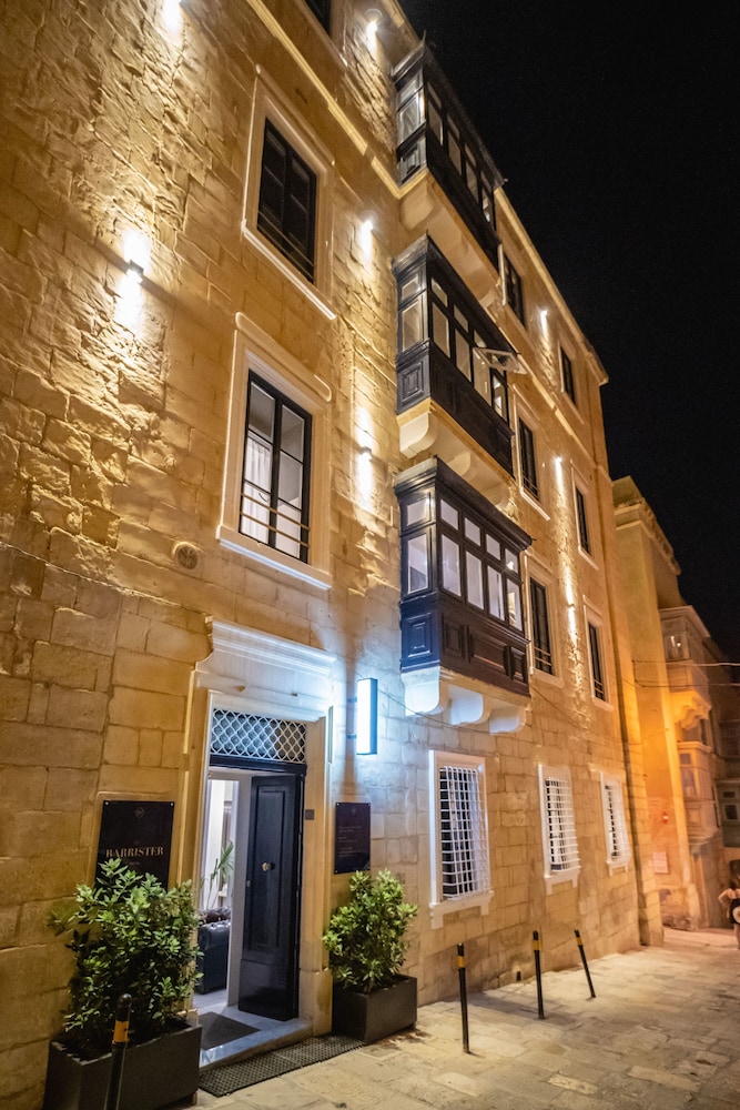 The Barrister Hotel 5/36