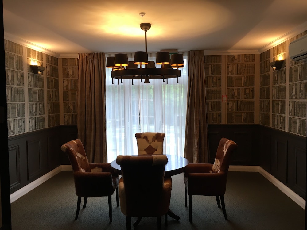 Woodhouse Mountain Lodge 16/50