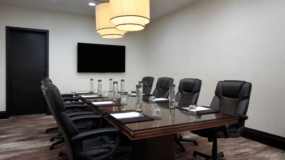Hyatt Regency Houston West 52/61