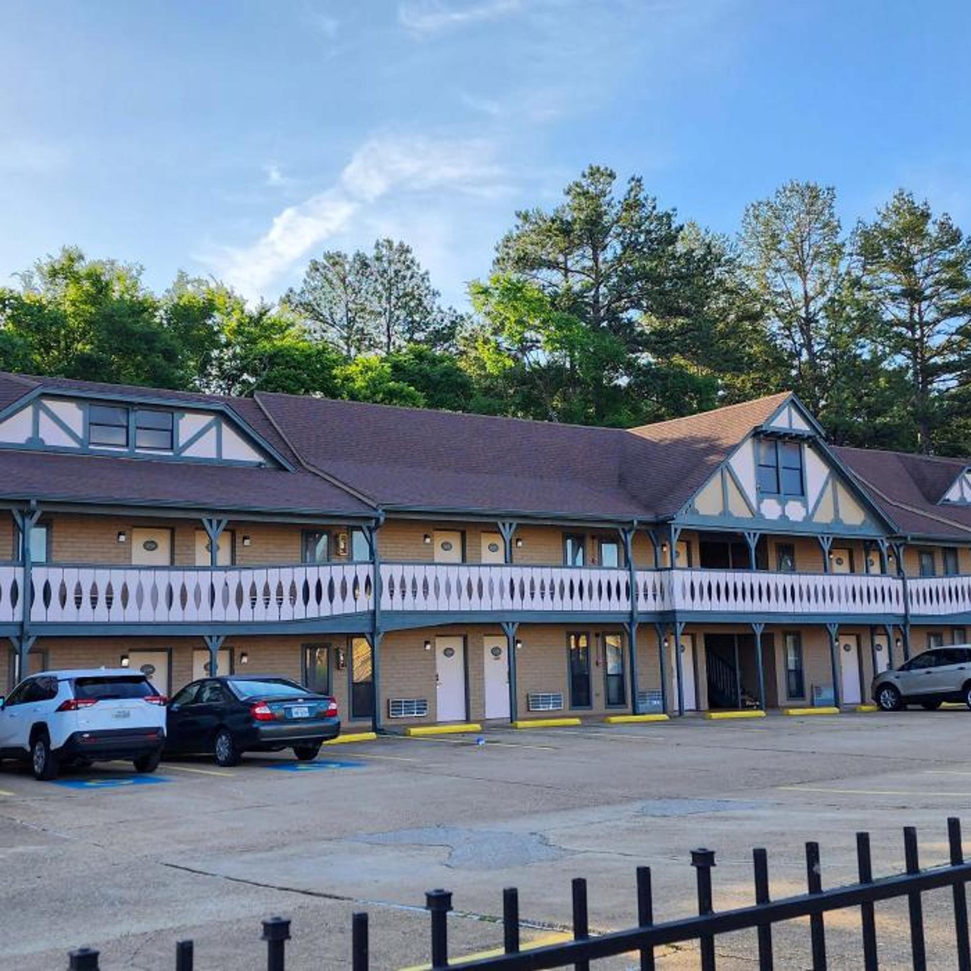 Knights Inn Tyler 4/55