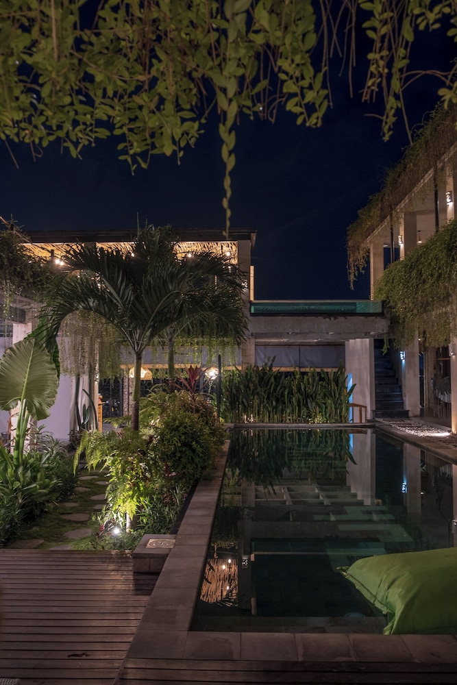Canggu Hype 34/48