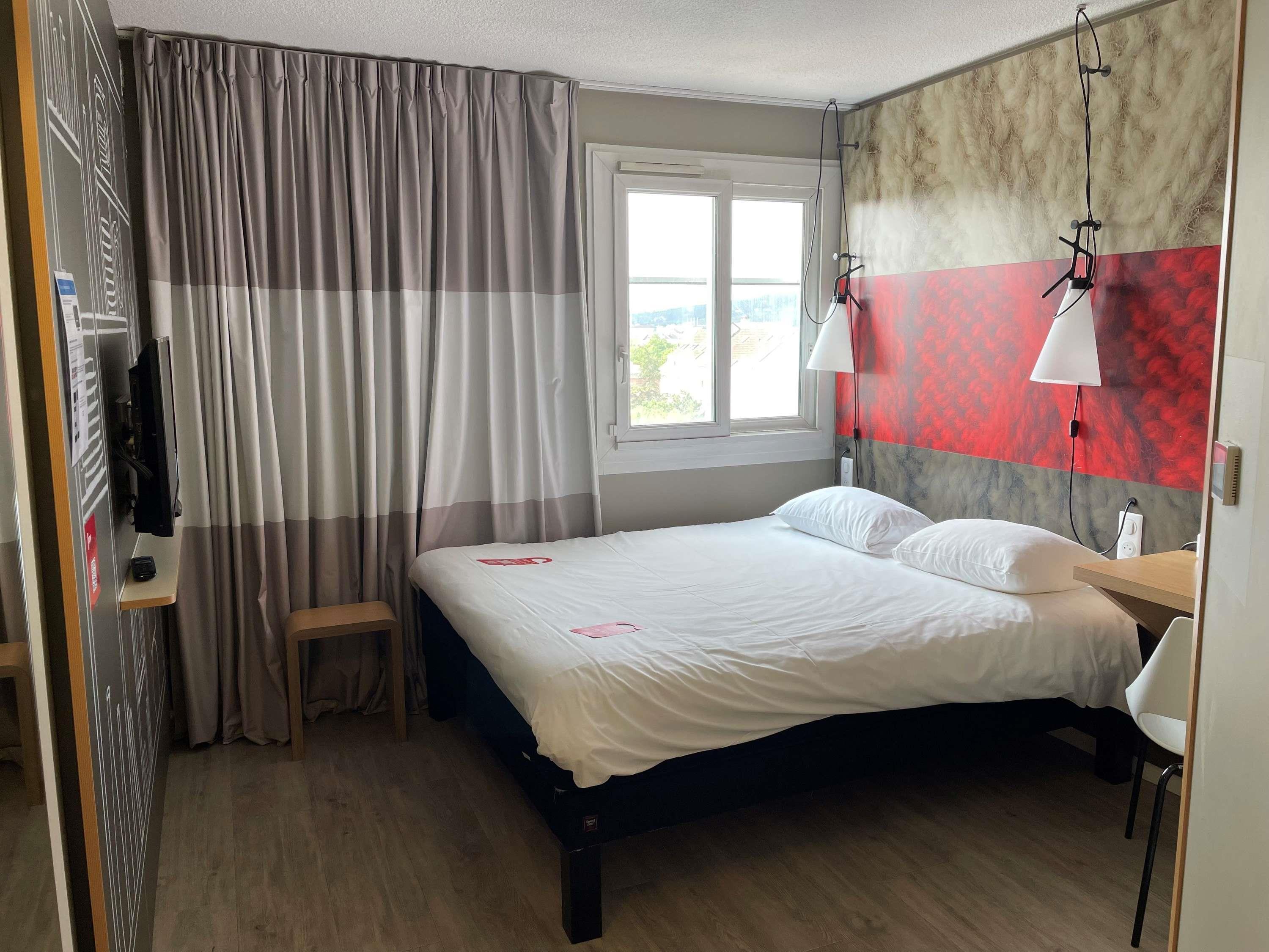 STANDARD, DOUBLE BED, ACCESSIBLE