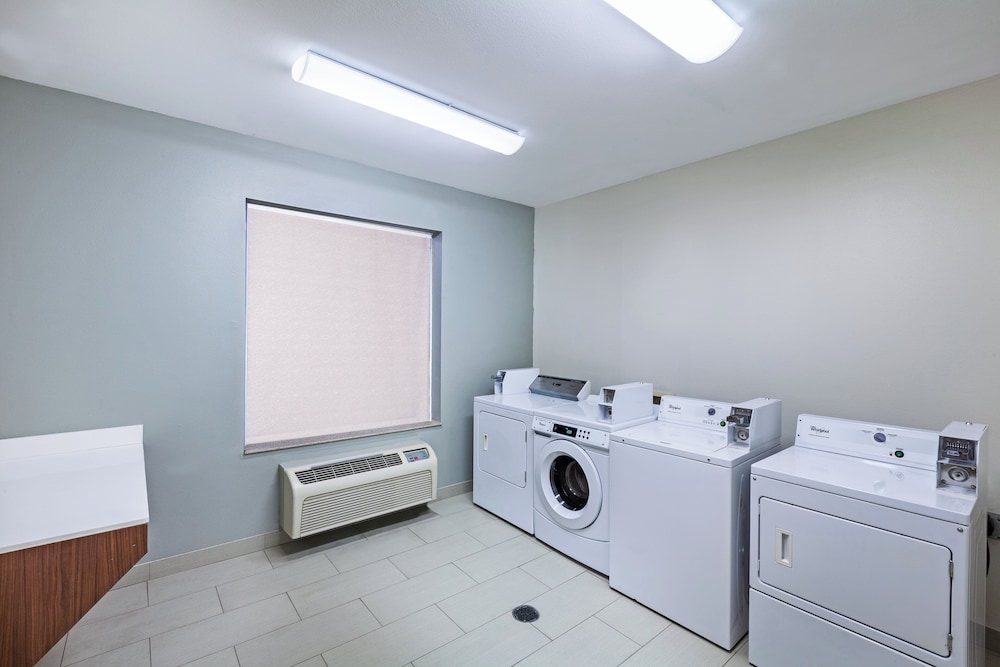 Holiday Inn Express Hotel Suites Orange 42/70