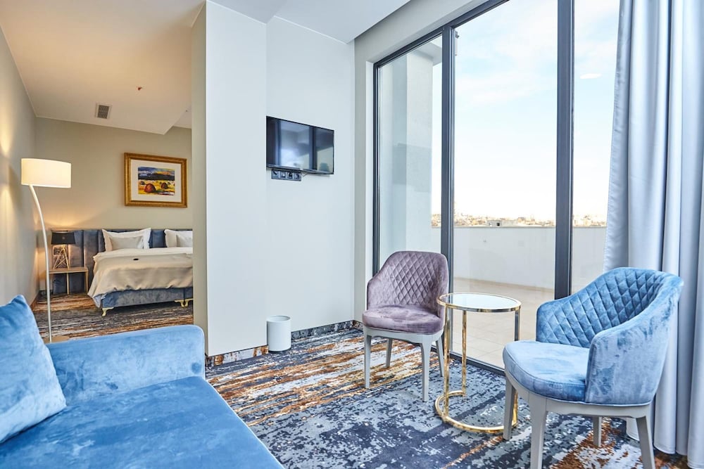 Brosse Garden Hotel 31/49