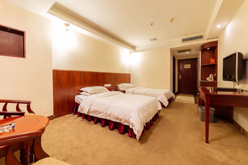 Junshan Hotel 21/75