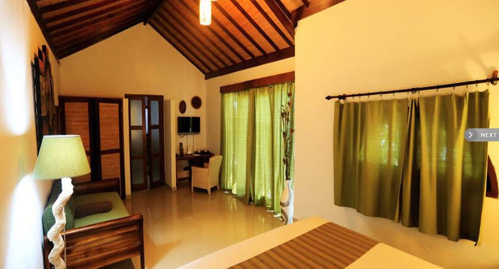 Laguna Gili Beach Resort 30/60