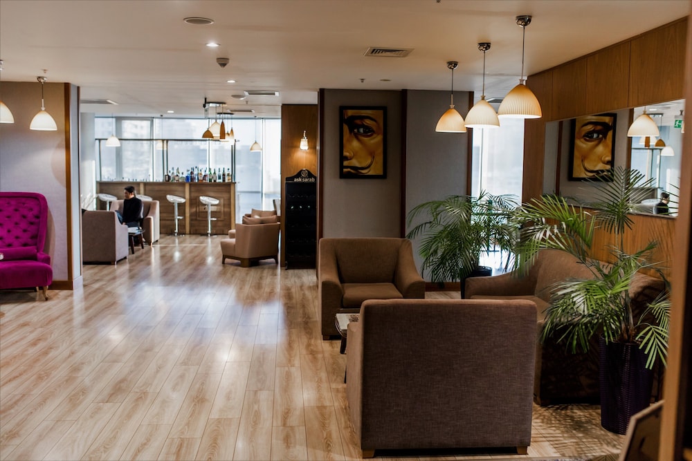 Parkside Hotel Apartments 35/44