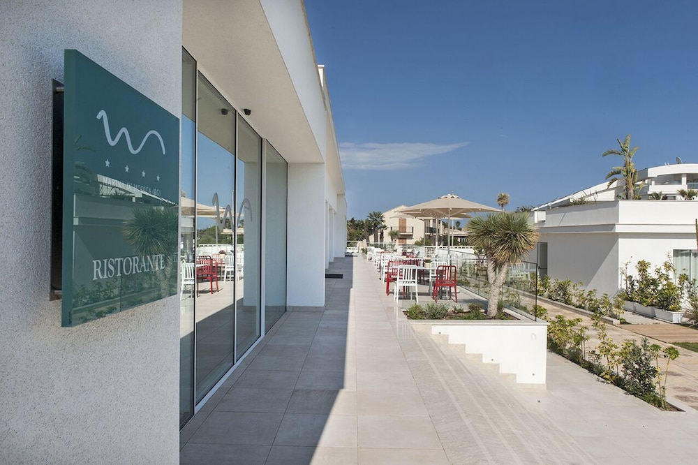 Modica Beach Resort 6/75