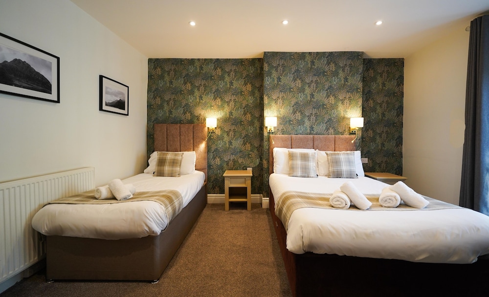 Gwydyr Hotel 7/50