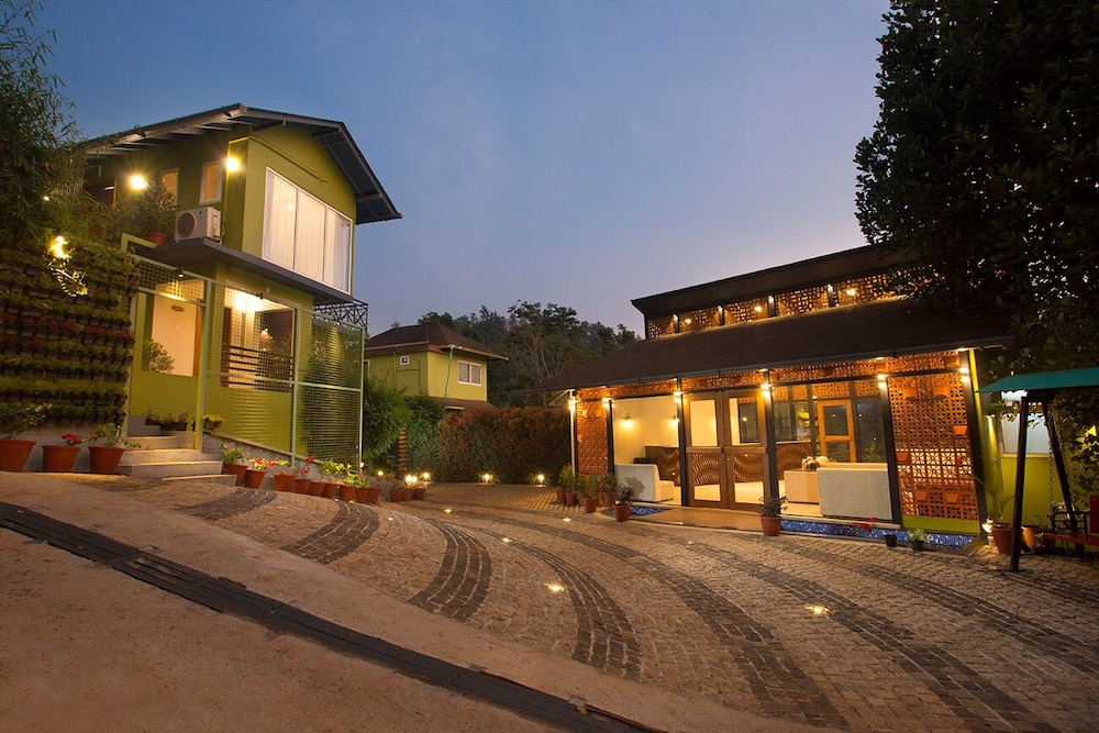 Amrezy Resort and Spa By Stride 17/29