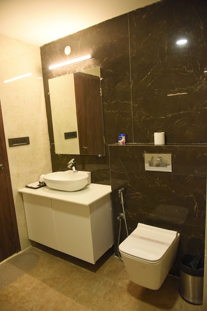 HOTEL LEGEND INN 21/22
