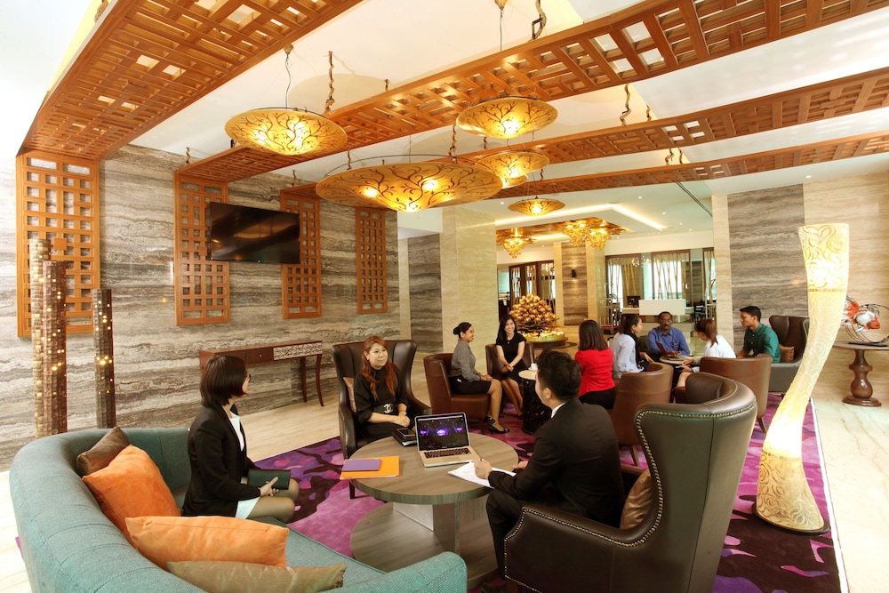 Vouk Hotel Suites 54/68