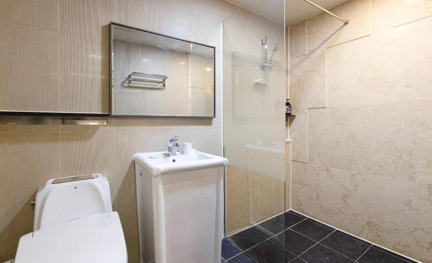 Suwon Hotel Pacific 37 34/35