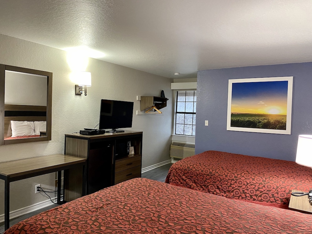 La Villita Inn 23/45