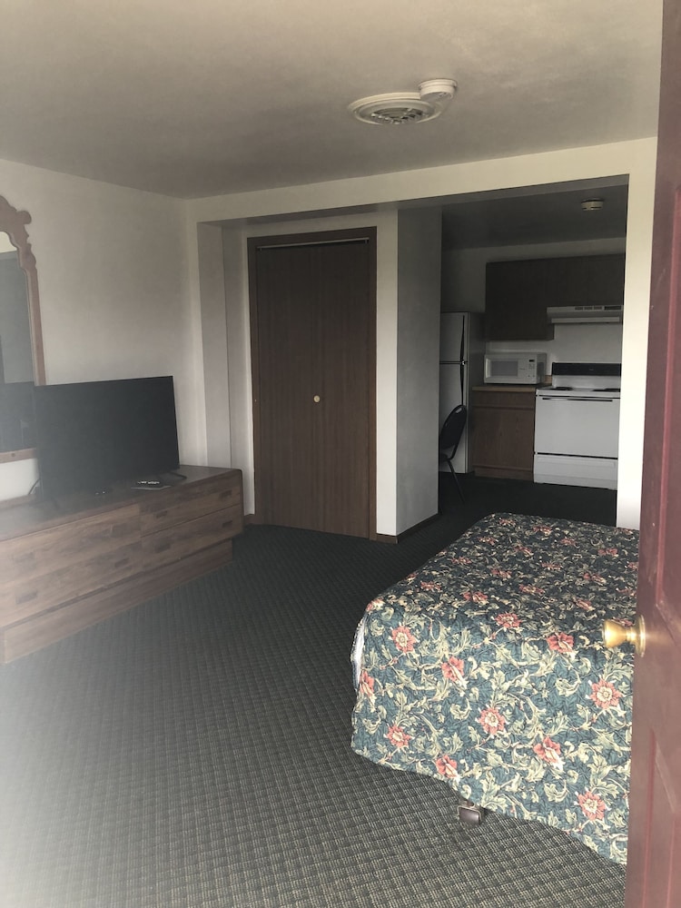 Neva Jean Motel 21/65