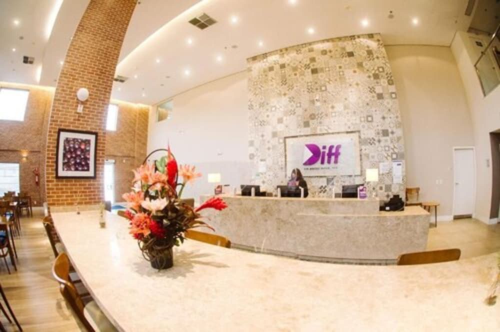 Diff Hotel 6/68