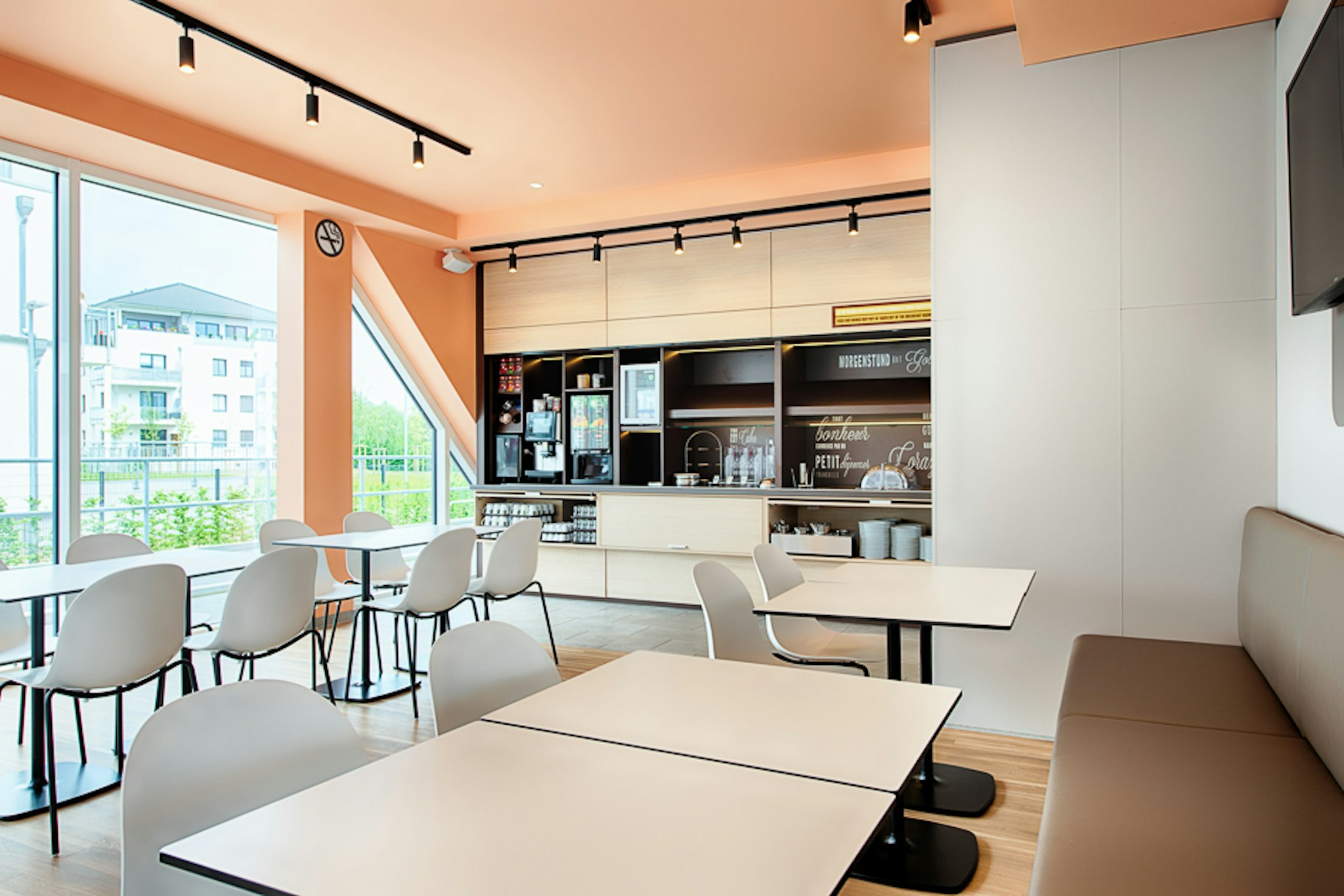 B&B Hotel Rostock-Hafen 15/19