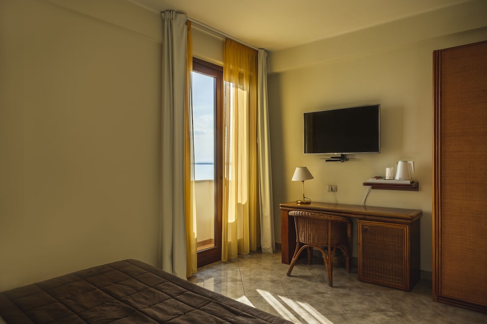 Ara Solis Hotel 34/78