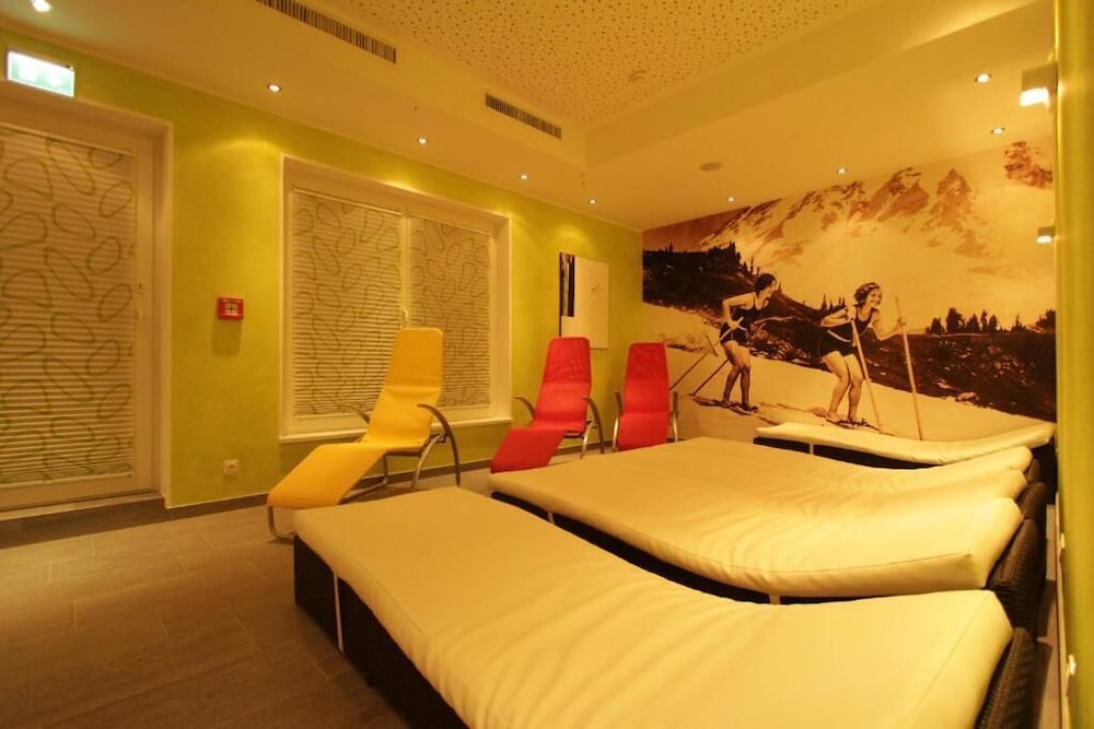 HOTEL ALMRAUSCH 31/69