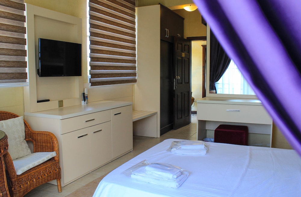 Lapida Garden Hotel 16/48