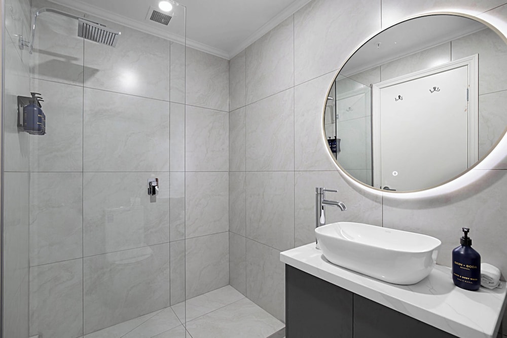 شقة بريميوم بسرير كينج بغرفة نوم واحدة، Comfort Apartments Melbourne Central 4/6