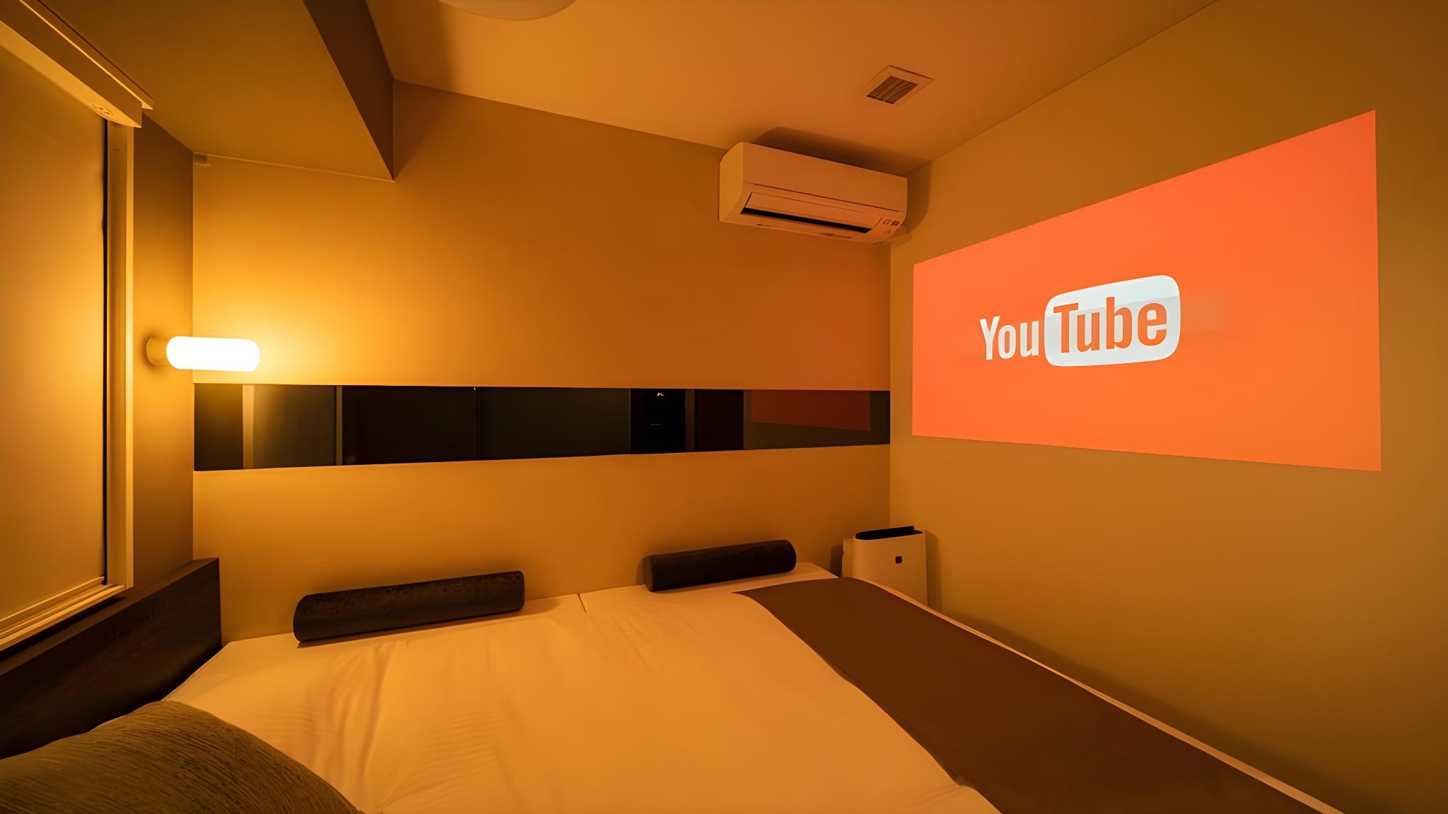Theater, Double Bed