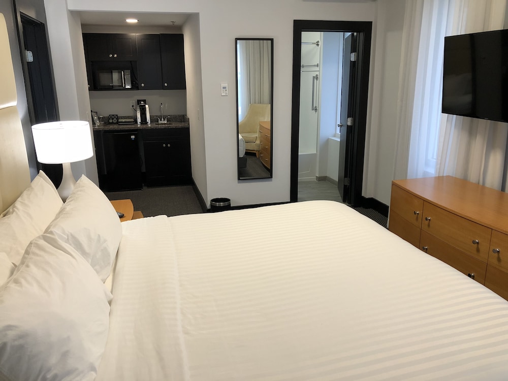 Streamline Hotel 22/50