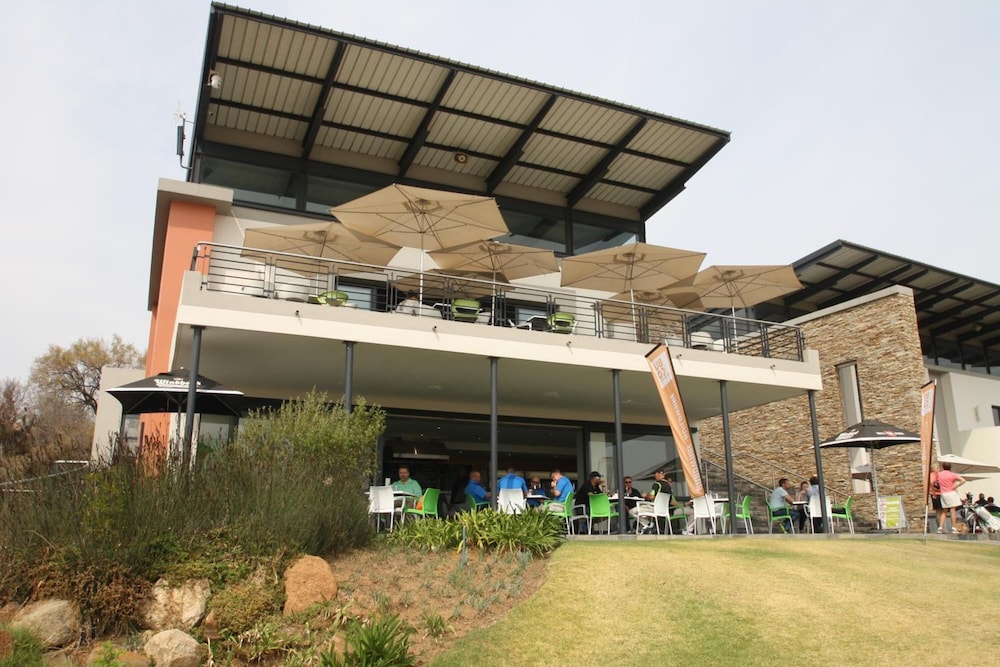 JoziStay Jackal Creek Apartments - Northriding 1/29