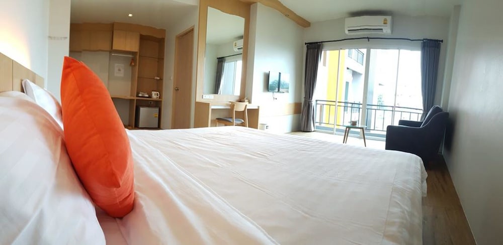 Sleeping Tree Hotel 23/45