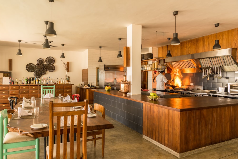 Lantern Boutique Hotel 30/50