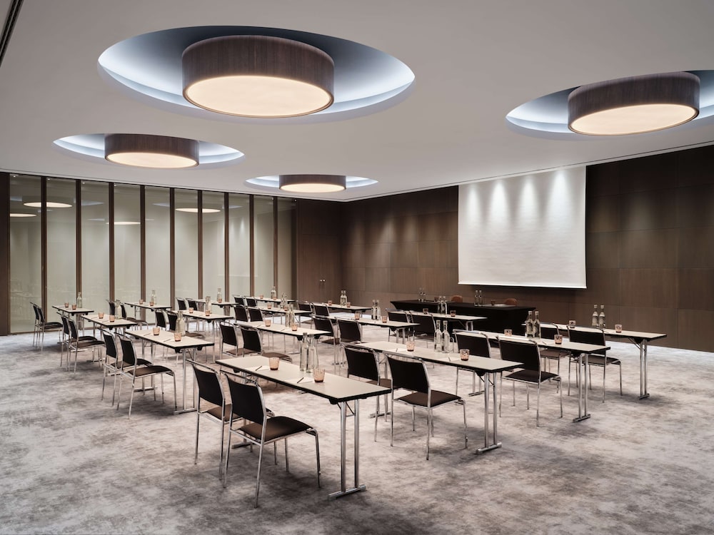Radisson Collection Hotel, Berlin 60/68